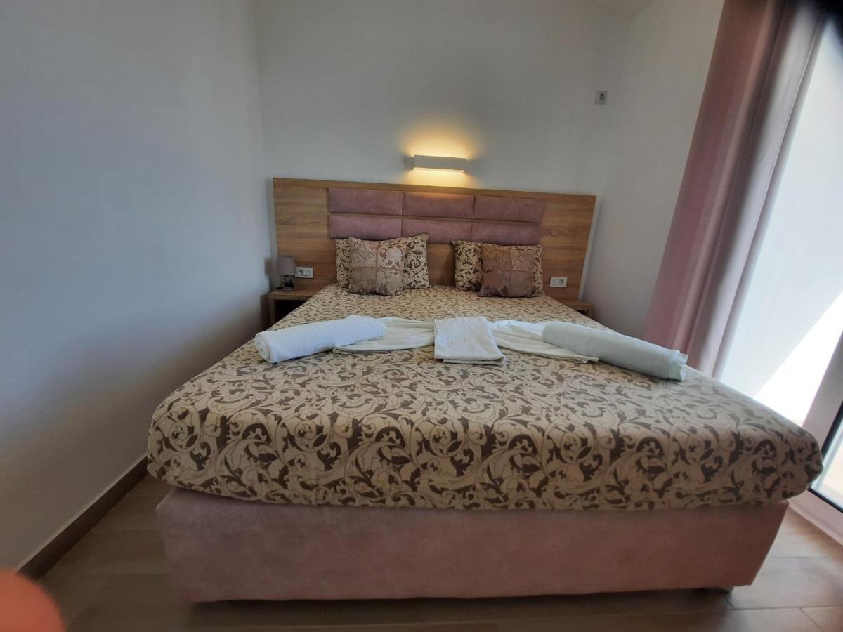 Studio Apartments Jupo Ulcinj Exterior photo