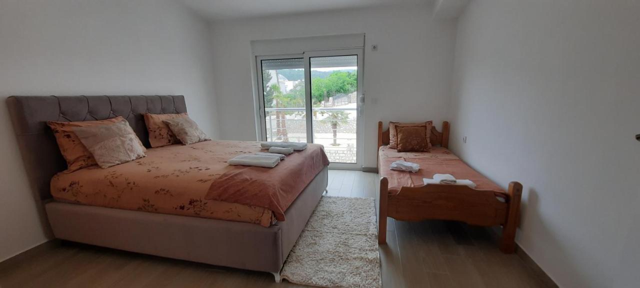 Studio Apartments Jupo Ulcinj Exterior photo