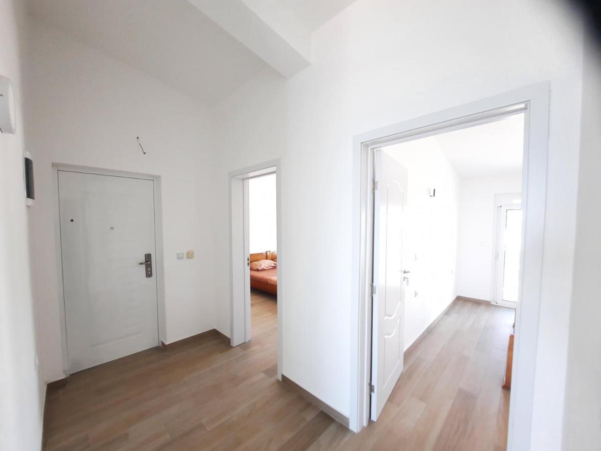 Studio Apartments Jupo Ulcinj Exterior photo