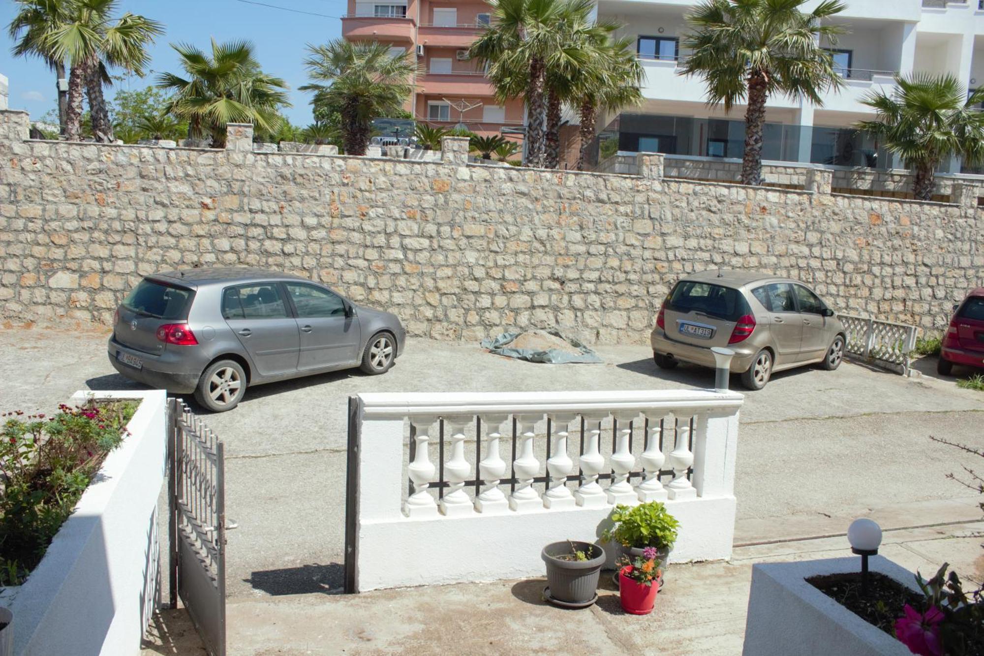 Studio Apartments Jupo Ulcinj Exterior photo